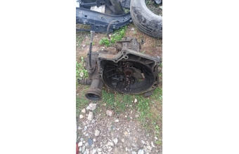 Mazda 323 hb 1.6 16v Karburatorlu Manuel şanzıman