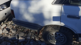 mazda 323 kesme sağ arka çamurluk