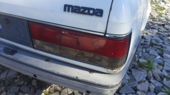 mazda 323 sedan çıkma sağ stop lambası