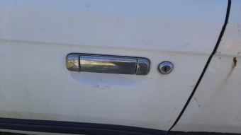 mazda 323 sedan çıkma sol ön kapı kolu