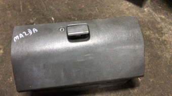 Mazda 323 sedan torpido kapağı