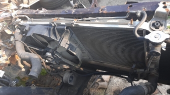 mazda 626 2.0 benzinli otomatik çıkma su radyatör