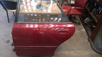 mazda 626 çıkma sol arka kapı