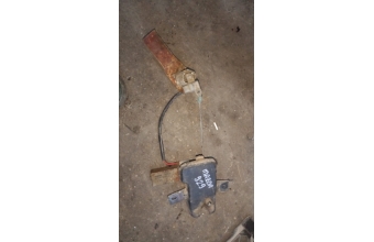 Mazda 929 bagaj kilidi