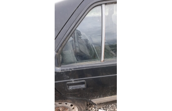 mazda 929 çıkma sağ kelebek camı