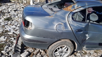 Megane 1 sag arka camurluk kesme orjinal parça
