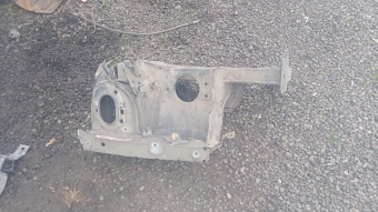 Megane 2 sağ ön podya şasi orjinal parça