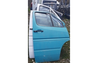 mercedes sprinter 312 çıkma sağ ön kapı
