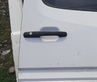 mercedes sprinter 412 çıkma sağ ön kapı kolu