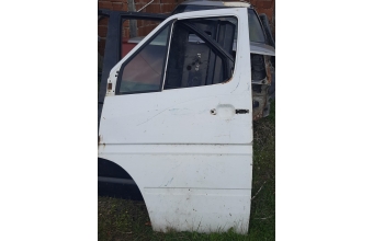 mercedes sprinter 412 çıkma sol ön kapı