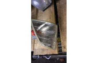 mercedes sprinter çıkma sağ sinyal lambası