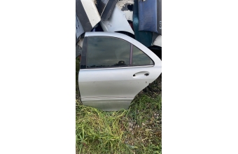 Mercedes W 220 sol arka kapı