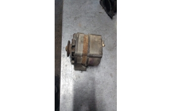 Mercedes w123 sarz dinamosu benzinli 4 silindir orjinal parça