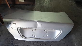 Mercedes w220 bagaj kapagi 2000-2006 orjinal parça