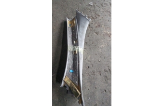 Mercedes w220 ön cam iç direk plastikleri