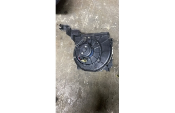 Mitsibishi carisma kalorifer motoru ve gümbeti