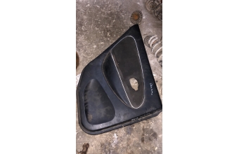 Mitsubishi carizma sol arka kapı döşemesi 2500 tl