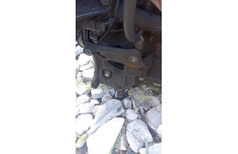 Mitsubishi karizma 1.6 16v klima kompresör ayagi