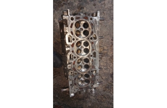 Mitsubishi karizma 1.6 16v silindir kapak