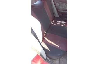 Mitsubishi karizma arka koltuk