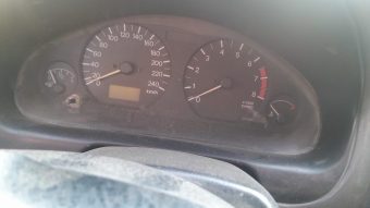 Mitsubishi karizma km saati