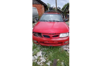 Mitsubishi karızma motor kaputu