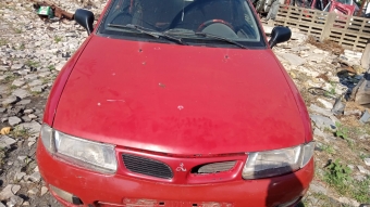 Mitsubishi karizma motor kaputu 99 model