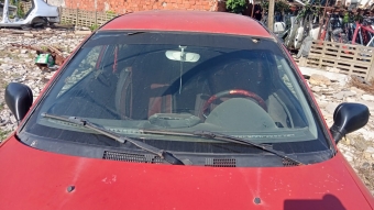 Mitsubishi karizma ön cam