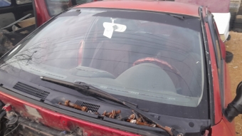 Mitsubishi karizma ön cam