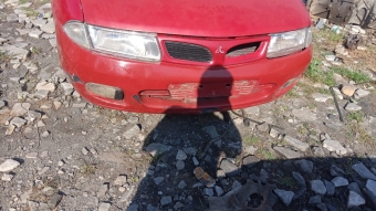 Mitsubishi karizma ön tampon 99 model