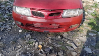 Mitsubishi karizma on tampon 99 model