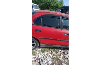 Mitsubishi karizma sağ arka kapi