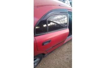 Mitsubishi karizma sag arka kapı