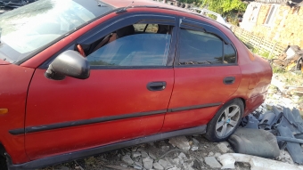 Mitsubishi karizma sol kapilar