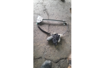 Mitsubishi karizma sol ön cam krikosu 2500tl