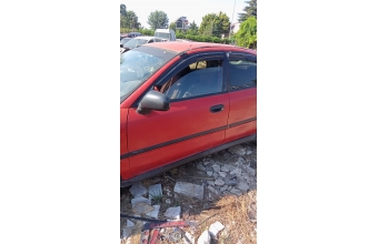 Mitsubishi karizma sop ön kapı