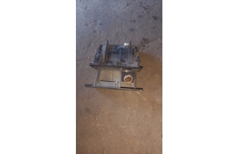 Mitsubishi karizma torpido küllük
