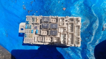 Mitsubishi L200 2010 2.5 motor sigorta kutusu