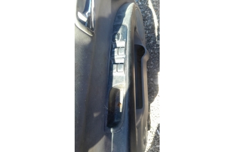 Mitsubishi l200 2010 sol cam dügme takım