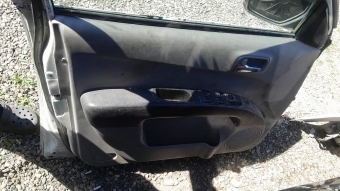 MITSUBISHI l200 2010 sol ön kapı döseme