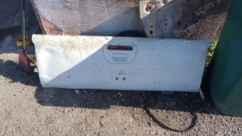 Mitsubishi l200 bagaj kapağı