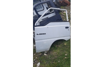 mitsubishi l300 çıkma sol ön kapı