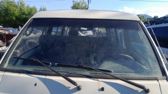 Mitsubishi l300 ön cam