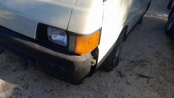 Mitsubishi l300 sol far sinyal