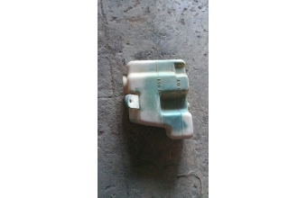 Mitsubishi Lancer motor su bidonu
