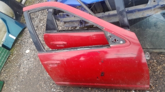 Nissan altima sag ön kapı