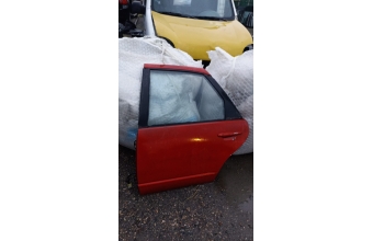 Nissan altıma sol arka kapi
