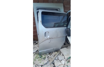 Nissan nv200 sol sürgülü kapı