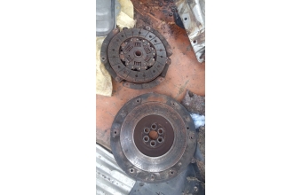 Nissan urvan baskı balata volant set