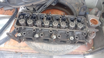 Nissan urvan silindir kapak